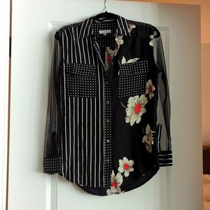 Equipment button down shirt with striped and flower patterns, shear sleeves, SM